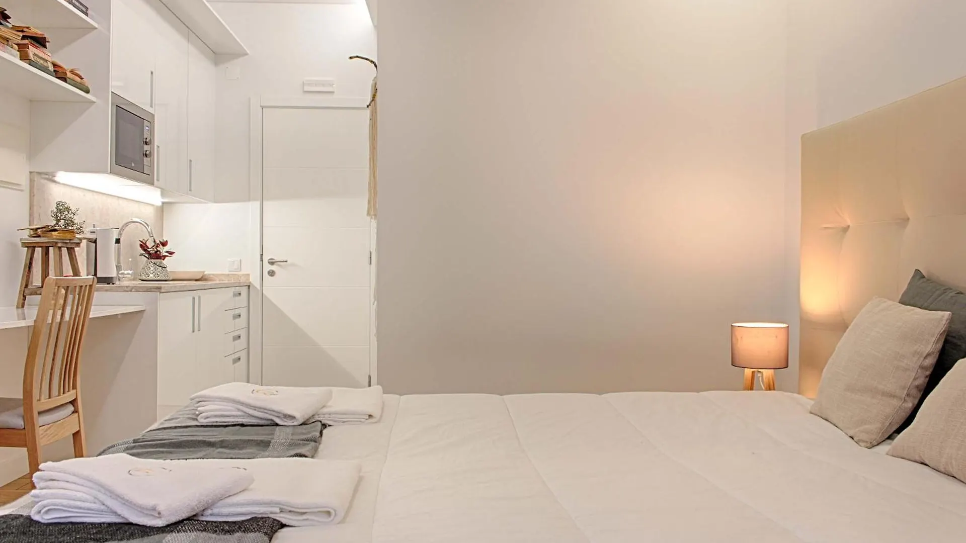 Penzion Guesthouse By Trip2Portugal Lisboa